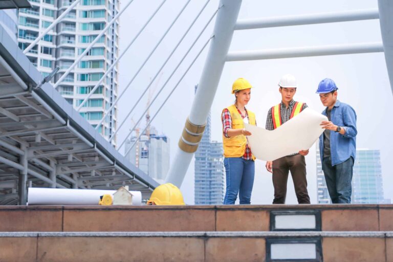 🏗️ Civil Engineer / Construction Manager Jobs in Canada – 2025 Guide for Foreign Professionals